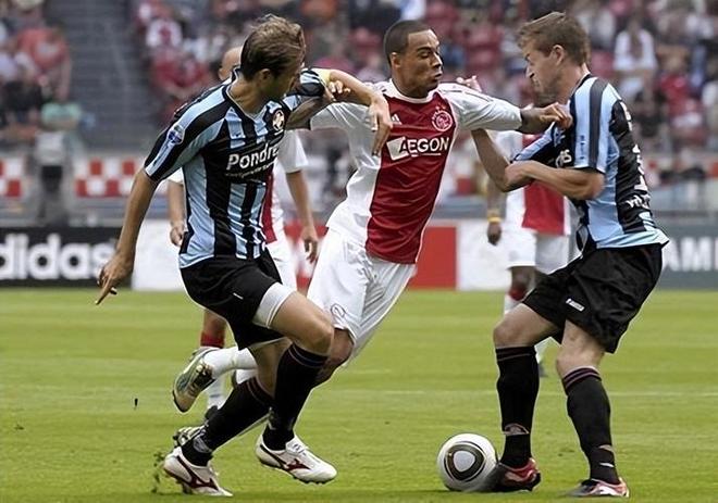 模的不断扩 模的不断扩