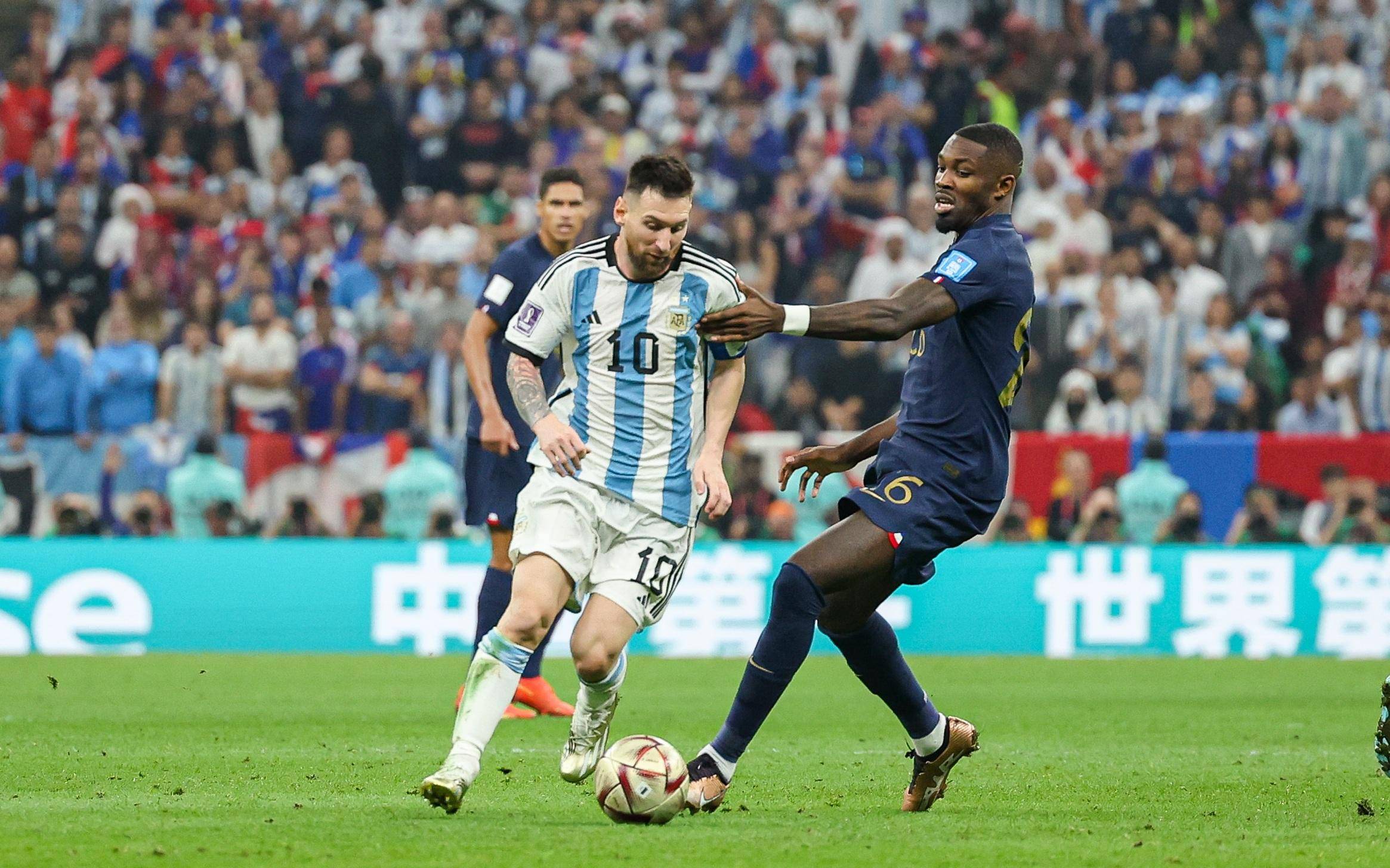 比赛成为焦 比赛成为焦