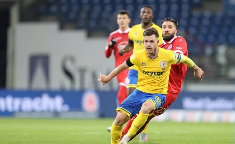 今刻在卢森 今刻在卢森