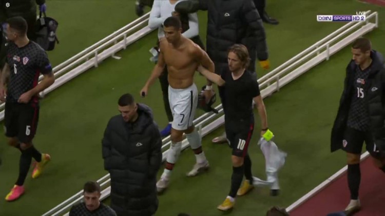 更是一场 更是一场