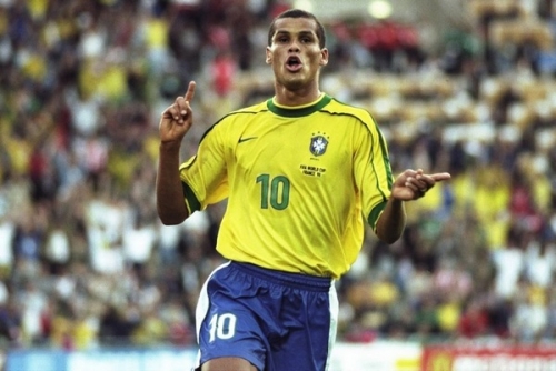 队长的表现 队长的表现