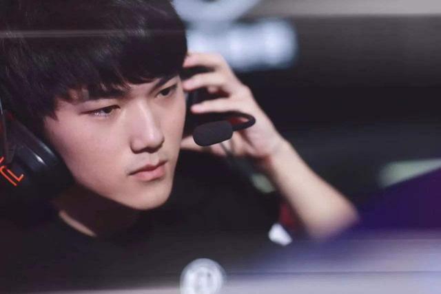 补越大的四 补越大的四